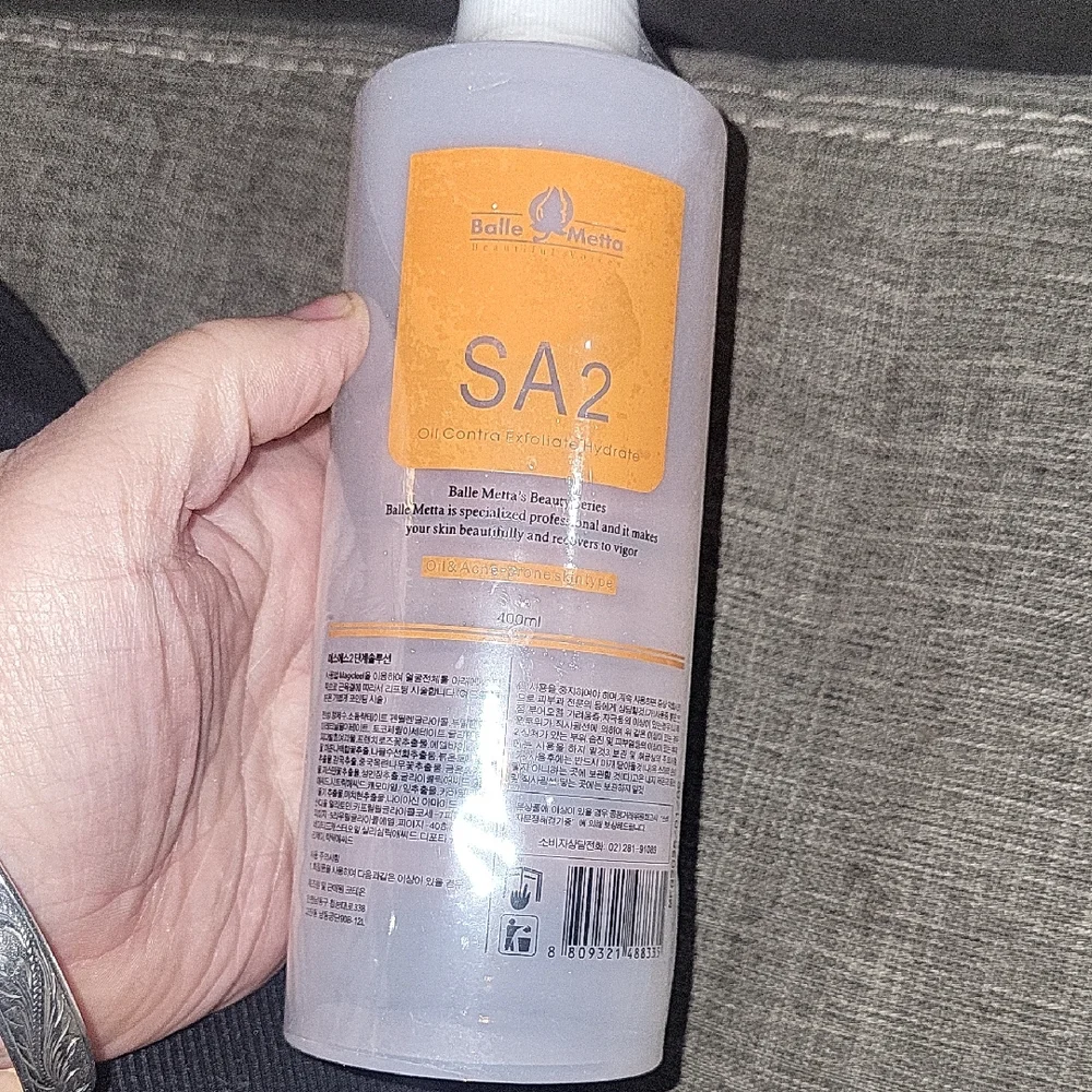 SA2 Skincare Cleanser - White and Orange - Picture 1 of 10